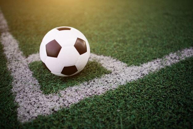 corner field play FIFA 20